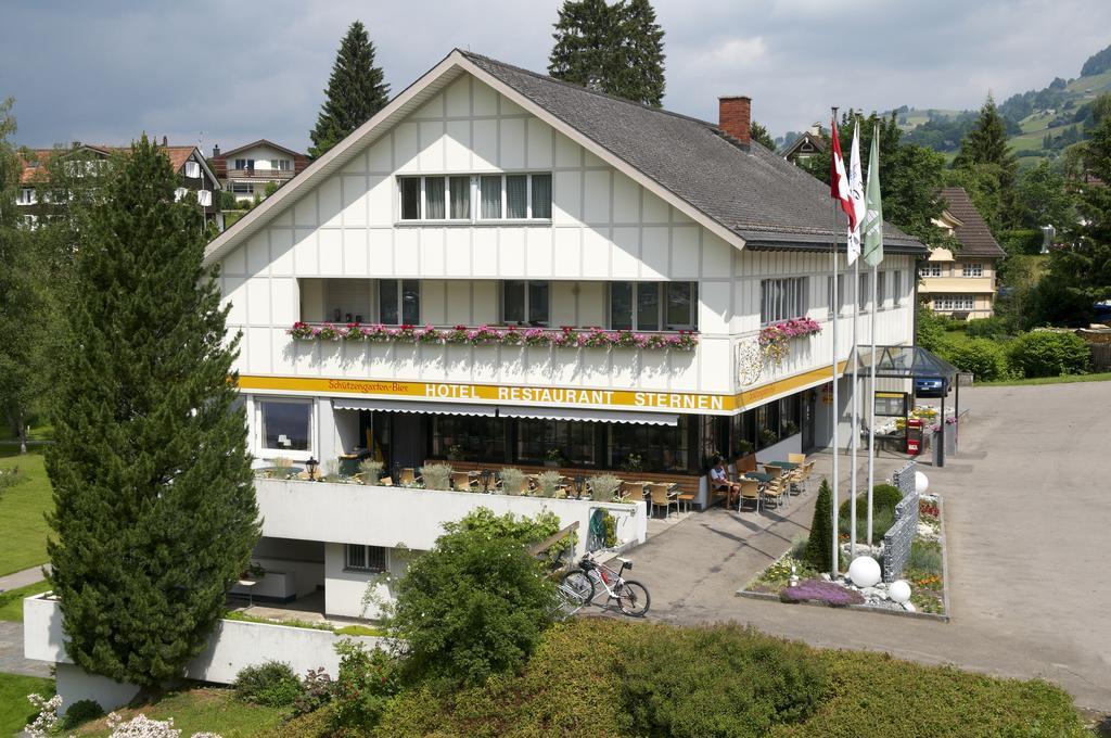 Hotel-Restaurant Sternen Nesslau Extérieur photo